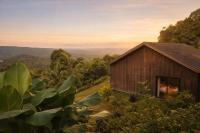 Bali Barn Village - B&B Munduk