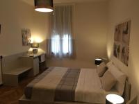 Standard Double Room with Shared Bathroom