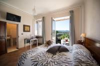 Deluxe King Room - First Floor