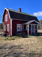Enskilda stugan - Bed and Breakfast Kärsta