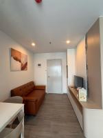 King bed and Pool - B&B Bangkok