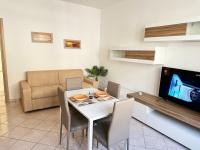 Daniele's House Lago Di Bolsena - Bed and Breakfast Marta