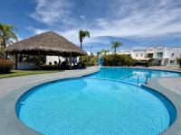 Relaxing 3BR Vacation Home w Pool, BBQ, King Suite Near Beach Nuevo Vallarta - Chambres d'hôtes Jarretadera