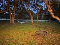 Prickly Pear - Rustic Cabin - Bed and Breakfast New Braunfels