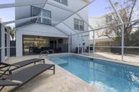 Surf View at St Augustine One Block to Beach and Screened Heated Pool - Bed and Breakfast Saint Augustine