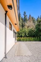 Modern 2BR Coach House, West Van- New Construction - B&B West Vancouver