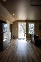 King Bed, Walk to UE, New Reno, Spacious, Parking - B&B Evansville