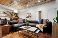 Contemporary 3BR Condo Heart of Downtown Savannah - B&B Savannah