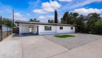 Stylish 3BR 2 Living Areas 10 Min to Airport - Ferienwohnung El Paso