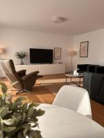 Stylish oasis near Frankfurt with sauna and sunny garden, 2 bedrooms - B&B Bickenbach