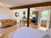 Tofino Trailhead - B&B Tofino