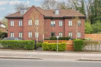 New! Modern Elegant 2-Bed Apartment, free parking - Bed and Breakfast Mill Hill