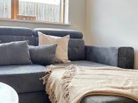 Modern Apartment in London with Secure Parking Sleeps 6 - Ferienwohnung London