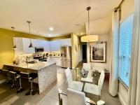Grand Luxury 3BR Retreat Townhouse near Disney - Bed and Breakfast Orlando