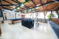6 bedroom penthouse with pool table- 1 block from Lleras park p4 - B&B Medellín