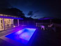 Maison 3 chambres avec piscine, vue sur mer - B&B Le Moule