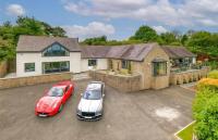Luxury Sea View Home with Hot Tub & Sauna - Bed and Breakfast Llanallgo