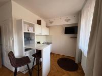 Studio (2 Adults)