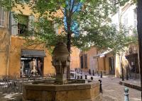 L'Aixquis - T2, Vieille Ville - Chambres d’hôtes Aix-en-Provence