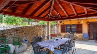 House Mirjana with pool by Villas Guide - B&B Brseč