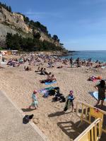 Soleil Bleu, T2, 53 m2 - 15min à pied des plages - B&B Le Pradet