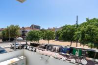 Beach 4 Min Walk, Free Private Parking, Balcony, AC - B&B Palamós