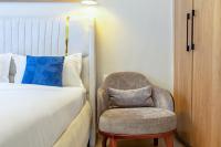 The blue Hughes studio - B&B Nairobi