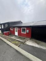 The Red Boat House - B&B Vestmanna