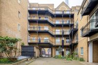 Luxury 2 Bedroom Apartment near London Bridge Sleeps 6 - B&B London