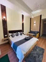 The Amber Stays - B&B Ghaziabad