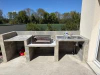 Spacious 4-Bedroom House Near Pegasus Bridge & Caen - Bed and Breakfast Escoville