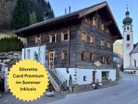 Uriges Alpen-Apartment Juen Stefan - Bed and Breakfast See