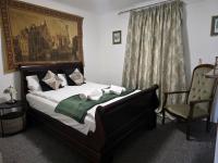 Cute Cottage in Egham Heathrow- 7 Guests 3 bedrooms - Ferienwohnung Egham