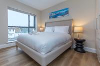 Modern 4-Bedroom Townhouse in the Heart of Barna Village - Chambres d'hôtes Bearna