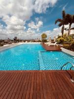 Peaceful Retreat with Rooftop Pool in the Heart of Colombo 07 - B&B Colombo