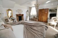 Super King En-suite - Breakfast Included - NOT Pet Friendly