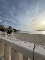 Elegante Appartamento Lungomare Kennedy - Bed and Breakfast Otranto