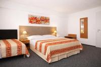 Triple Room with Private External Bathroom