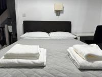 Twickenham 1 Bed flat for 4 people Free WIFI & Parking - Chambres d'hôtes Twickenham