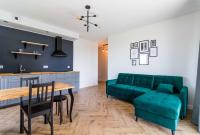 Appartamento con 2 Camere da Letto e Balcone