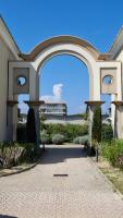 Bel appartement en bord de mer avec piscine lagon et jardin, en résidence sécurisée - Chambres d'hôtes Antibes