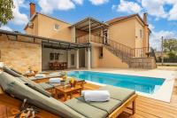 Apartman Relax s bazenom i vanjskim kominom - Zadar - Bed and Breakfast Zadar