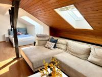 Zentrale Dachgeschosswohnung mit gemütlichem Charme - Chambres d'hôtes Herten