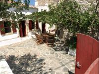 Trifillianika Traditional House - B&B Trifyllianika