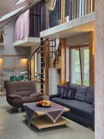 Art & Sound Studio by the Lake - Bed and Breakfast Langstiņi