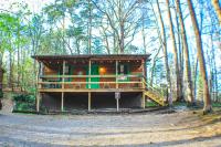 Oh Deer - Studio Wooded Twin Cabin, Hot Tub, TV & Wifi - B&B Sevierville