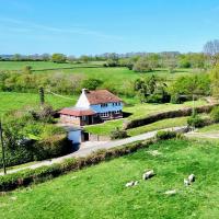 Holly Cottage Stylish Rural Retreat in Sussex - Chambres d'hôtes Robertsbridge