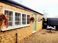 Stylish Open Plan Guest House 400sq ft Rutland - B&B South Witham