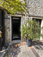 Charmante Maison Attenante avec jardinet privé - B&B Tousson