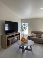 Sunny Cove Cottage - B&B Cape Coral